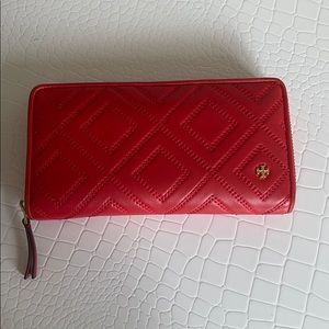 Tory Burch wallet